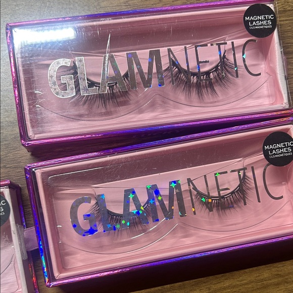 Glamnetic Magnetic Eyelashes Set makeup Brand New Kiss lashes - Picture 3 of 4